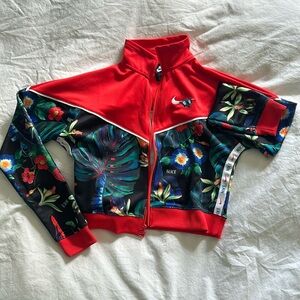 Nike Women’s Cropped Jacket Small